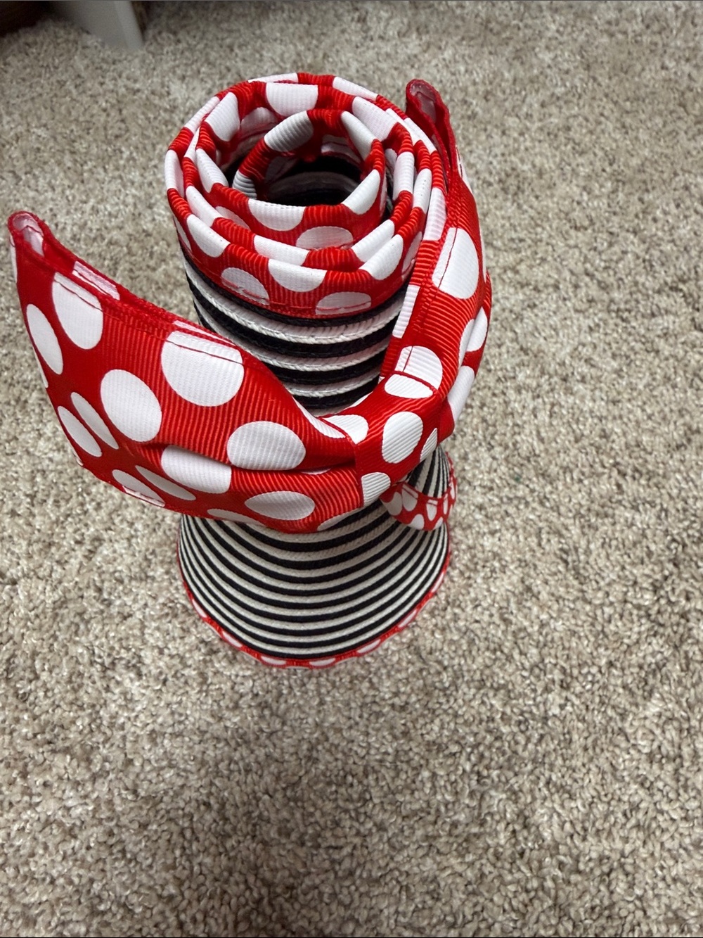 Disney Parks Roll up Minnie Sun Visor - Picture 6 of 7